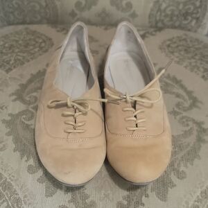 Naturalizer Tan Women's Flats